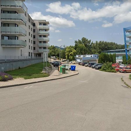 Alure Residences 1 & 24H Self Check-In, Free Parking In Front Of The Apartment Building, New Building, Terrace, Cafe With Breakfast In The Apartment Building, Next To The Aqua Park Банська Бистриця Екстер'єр фото