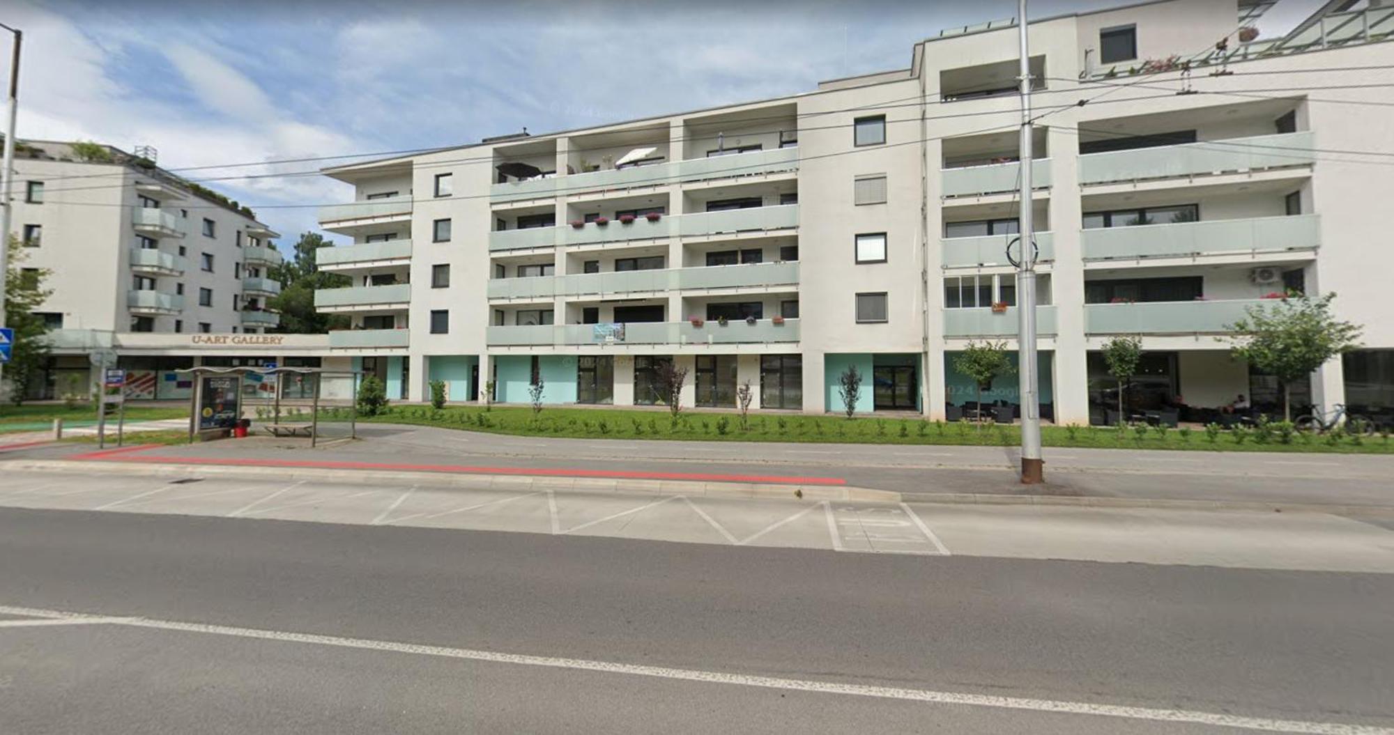 Alure Residences 1 & 24H Self Check-In, Free Parking In Front Of The Apartment Building, New Building, Terrace, Cafe With Breakfast In The Apartment Building, Next To The Aqua Park Банська Бистриця Екстер'єр фото